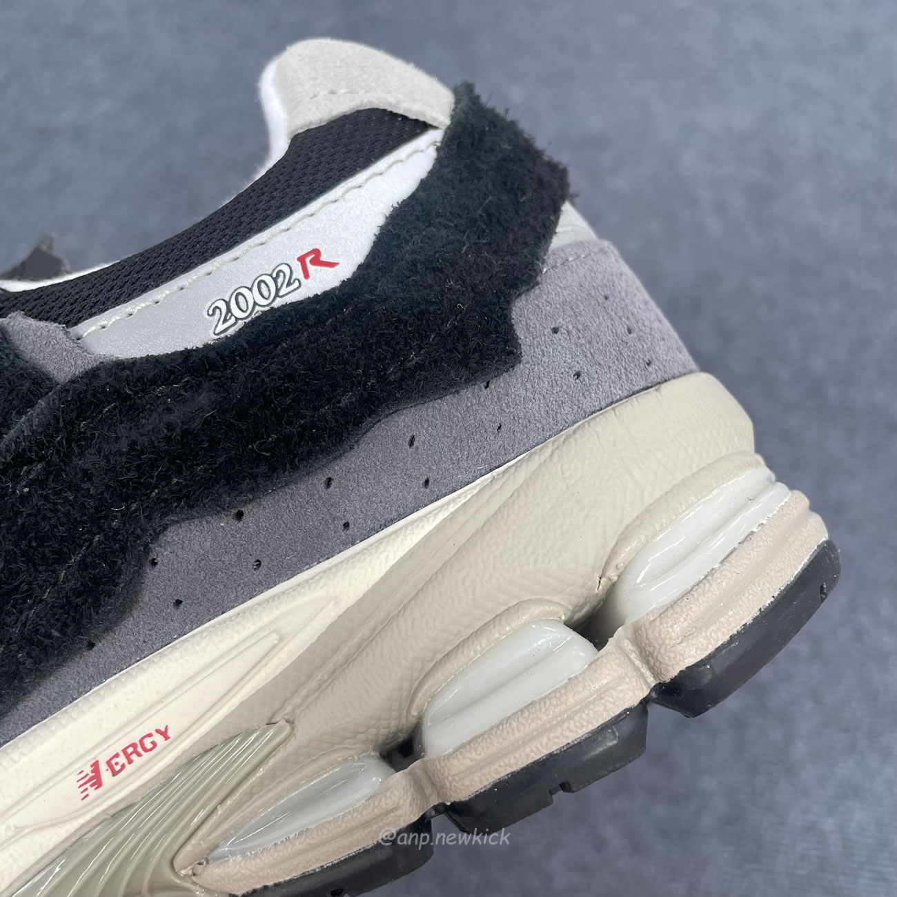 New Balance 2002r Protection Pack Black Grey M2002rdj (13) - www.newkick.vip