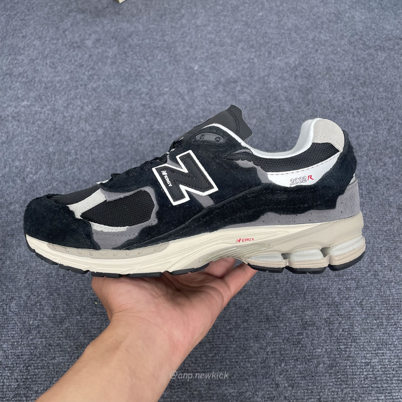 New Balance 2002r Protection Pack Black Grey M2002rdj (7) - www.newkick.vip