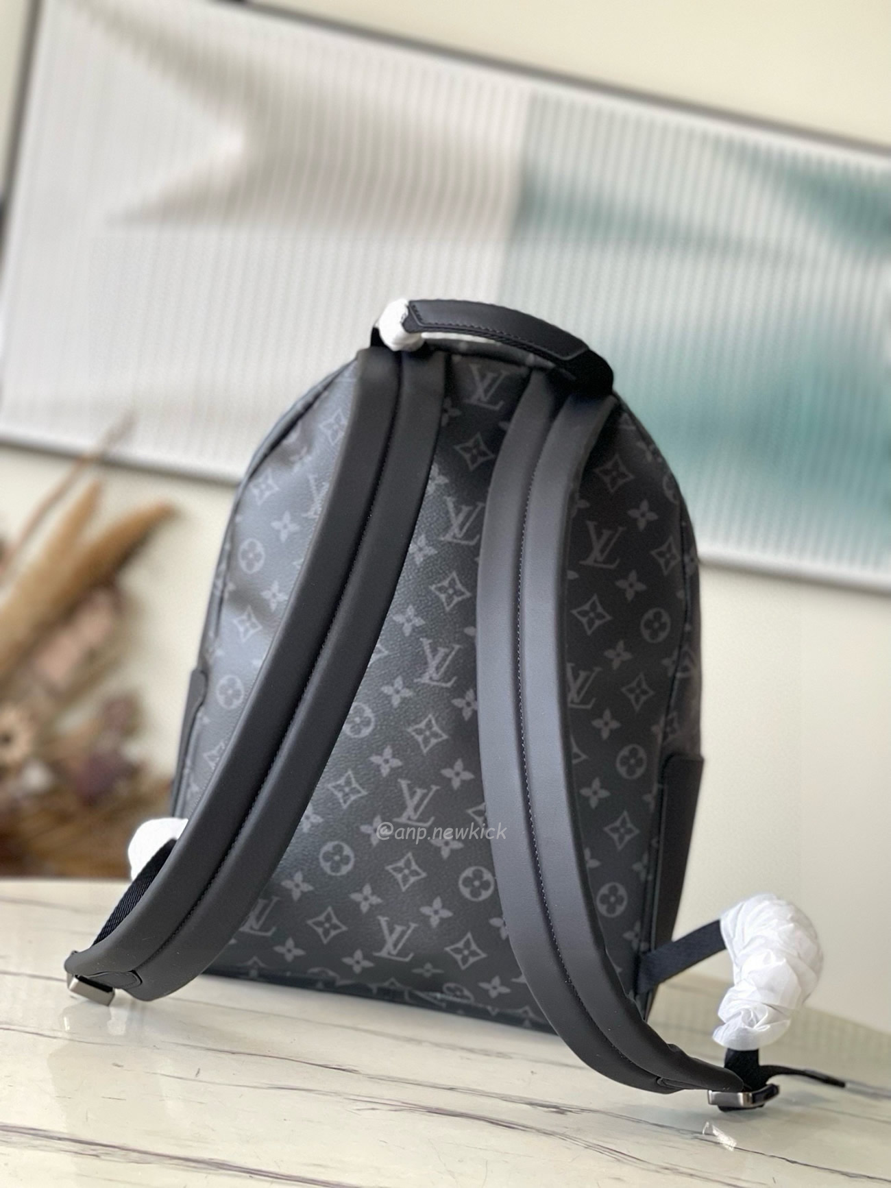 Louis Vuitton Discovery Pm Knapsack M22558 (9) - www.newkick.vip Louis Vuitton Discovery Pm Knapsack M22558 (9) - www.newkick.vip