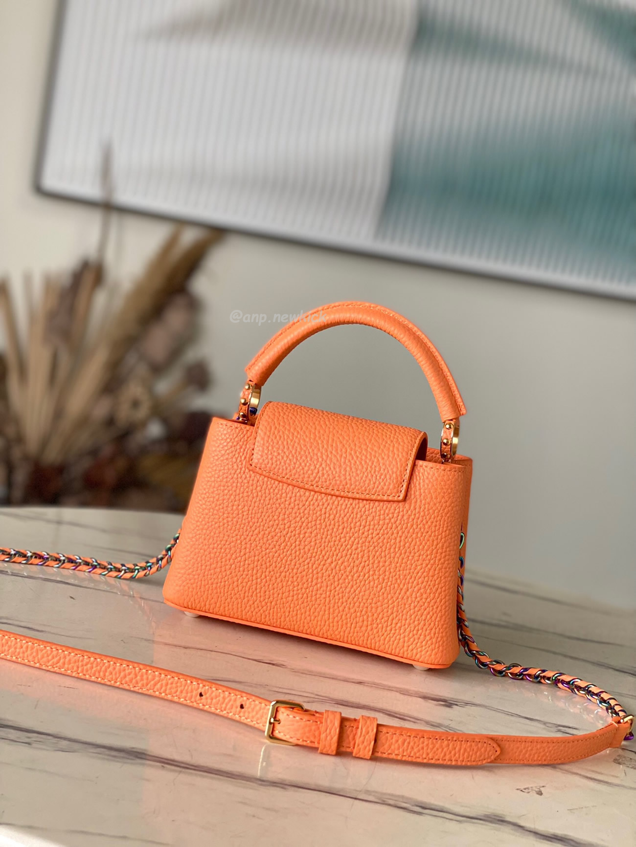 Louis Vuitton Capucines Mini M22606 (2) - www.newkick.vip