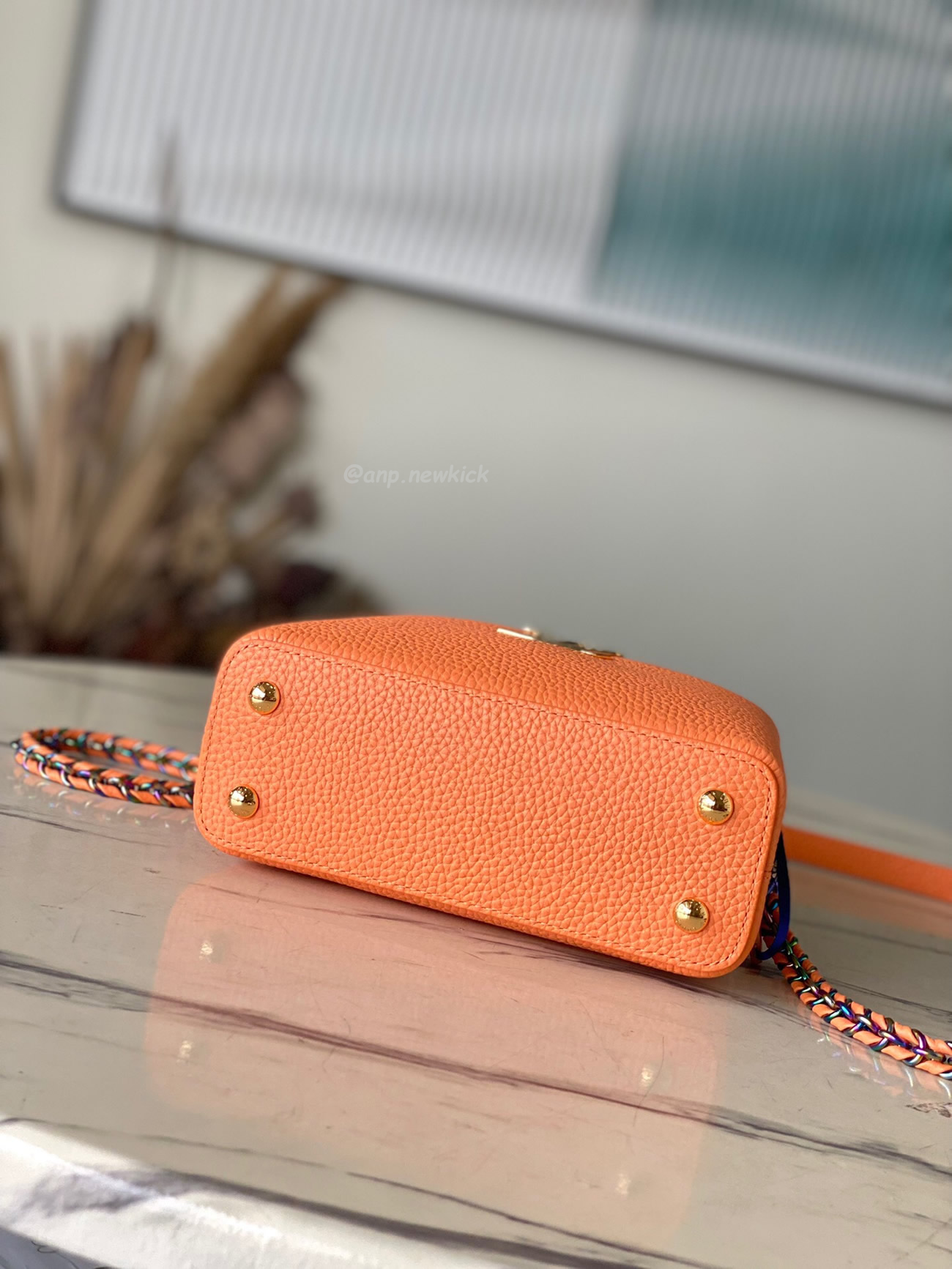 Louis Vuitton Capucines Mini M22606 (4) - www.newkick.vip