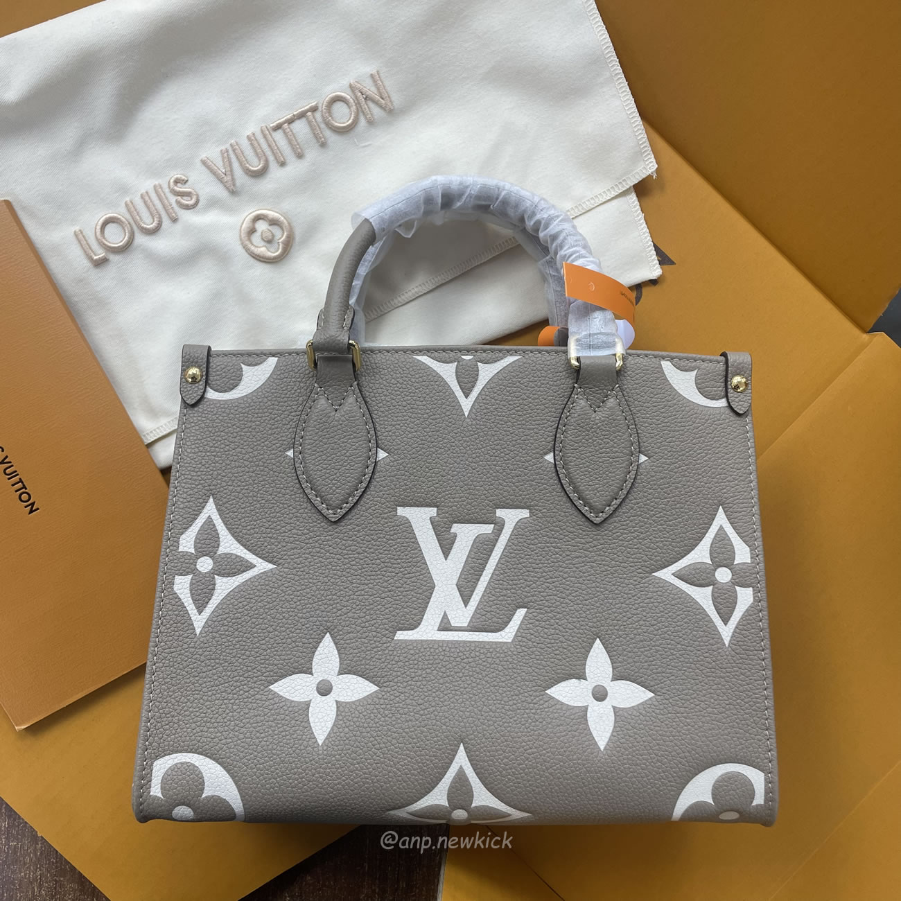 Louis Vuitton Onthego Pm Tote Bag M45779 (3) - www.newkick.vip