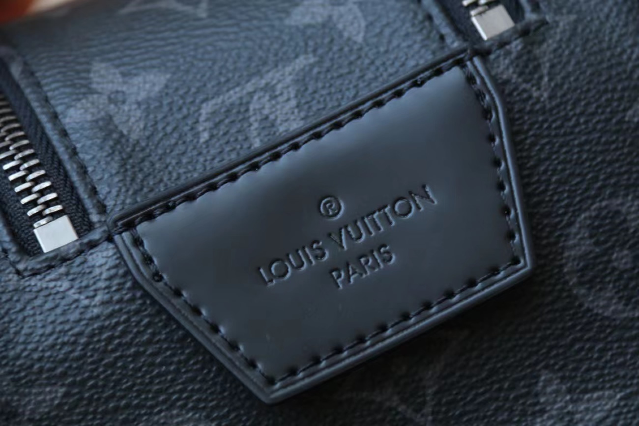 Louis Vuitton Dopp Kit M46354 (8) - www.newkick.vip Louis Vuitton Dopp Kit M46354 (8) - www.newkick.vip