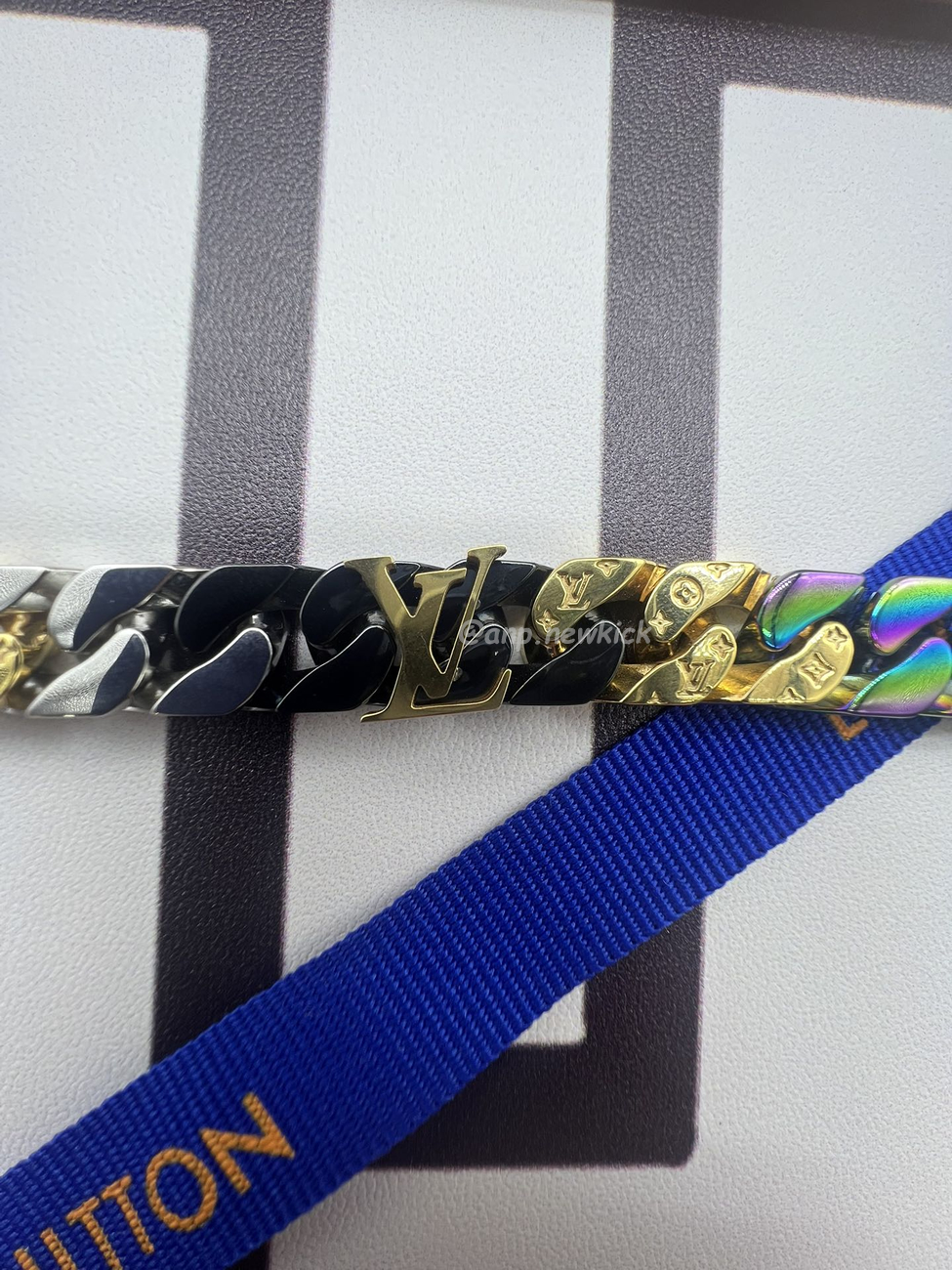 Louis Vuitton Chain Monogram Colors Black Gold Multicolor (4) - www.newkick.vip