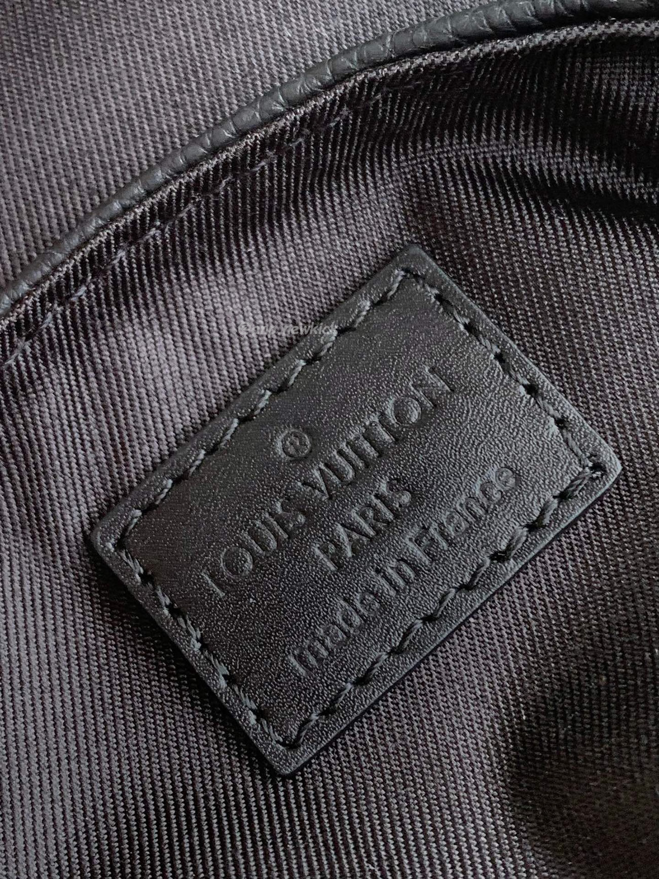 Louis Vuitton Nano Christopher M83164 (14) - www.newkick.vip Louis Vuitton Nano Christopher M83164 (14) - www.newkick.vip