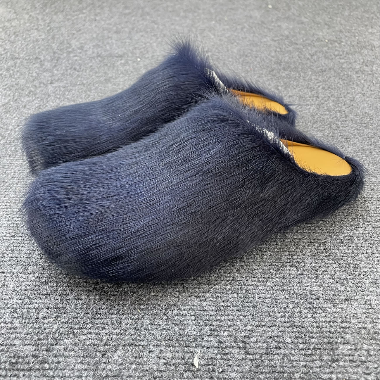 Marni Fussbet Sabot Calf Hair Slippers (7) - www.newkick.vip Marni Fussbet Sabot Calf Hair Slippers (7) - www.newkick.vip