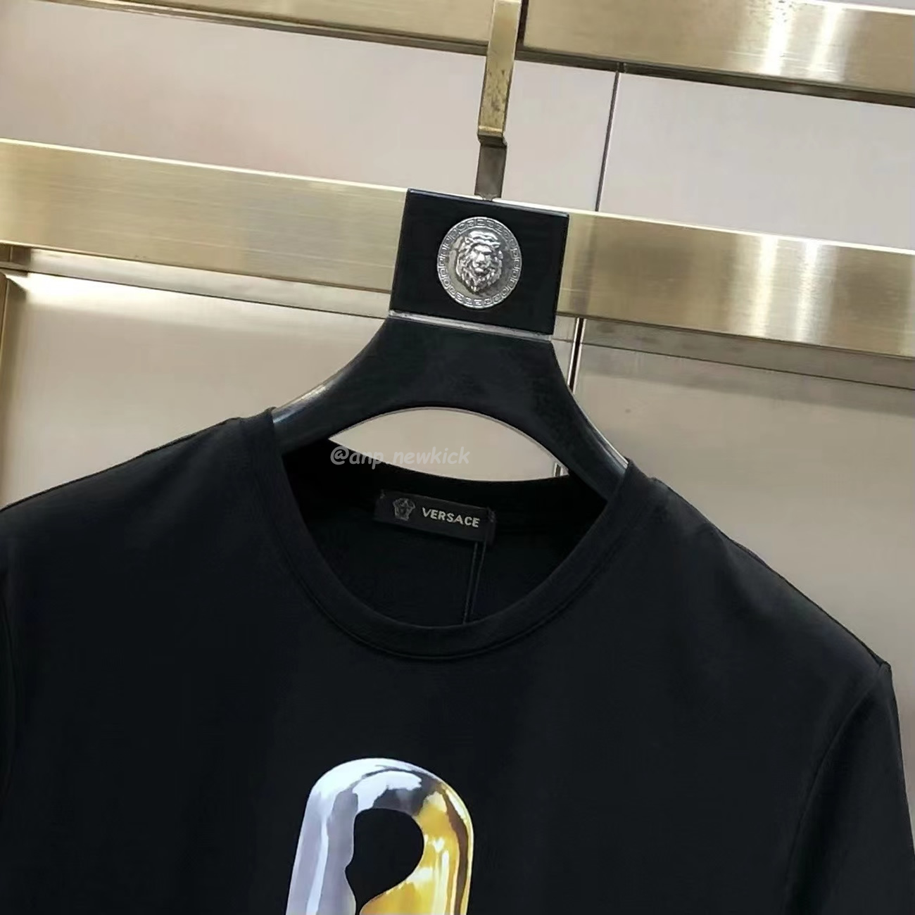 Versace Pattern Medusa Logo Printed Cotton T Shirt (12) - www.newkick.vip Versace Pattern Medusa Logo Printed Cotton T Shirt (12) - www.newkick.vip