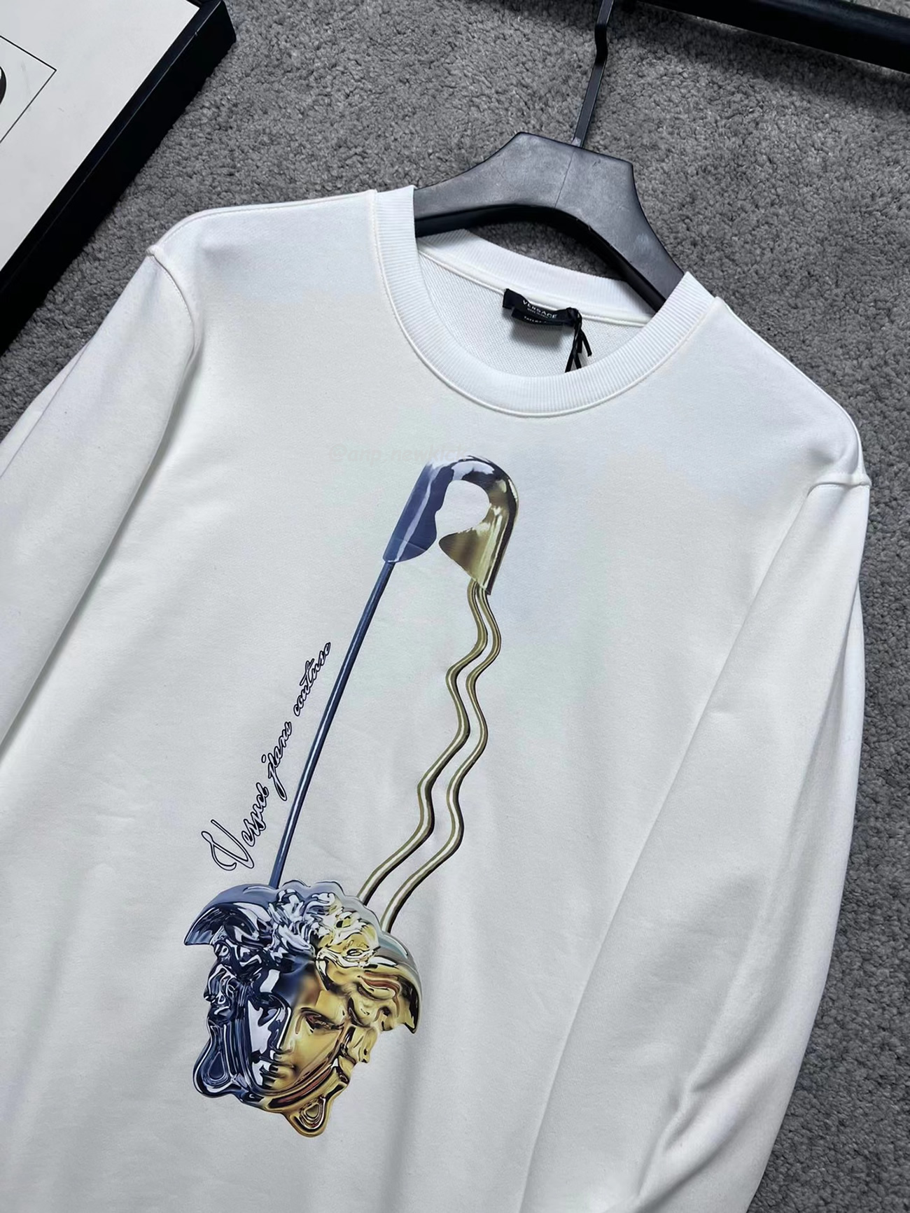 Versace Pattern Medusa Logo Printed Cotton T Shirt (14) - www.newkick.vip Versace Pattern Medusa Logo Printed Cotton T Shirt (14) - www.newkick.vip
