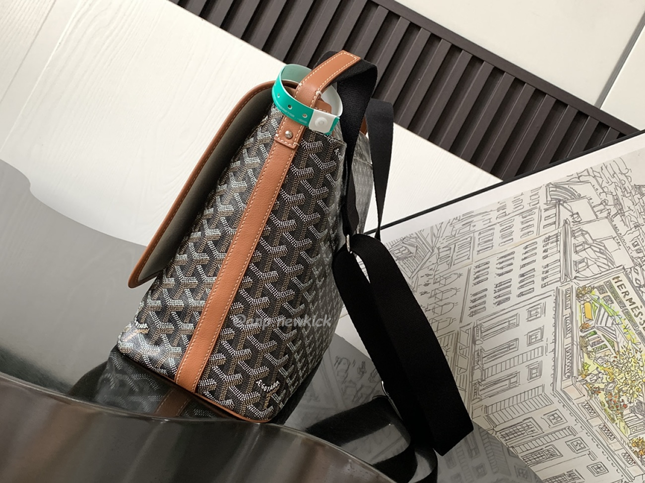 Goyard Capetien Medium Size Messenger Bag (14) - www.newkick.vip Goyard Capetien Medium Size Messenger Bag (14) - www.newkick.vip