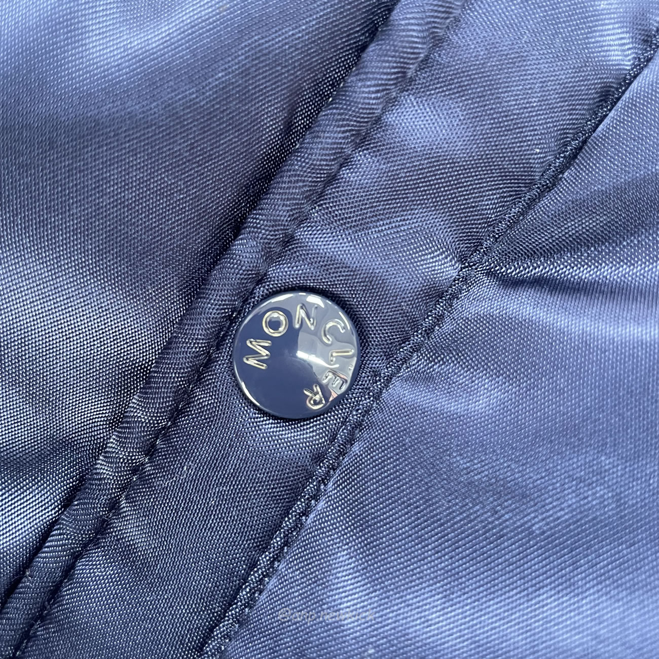 Moncler Dives Down Bomber Jacket (9) - www.newkick.vip Moncler Dives Down Bomber Jacket (9) - www.newkick.vip