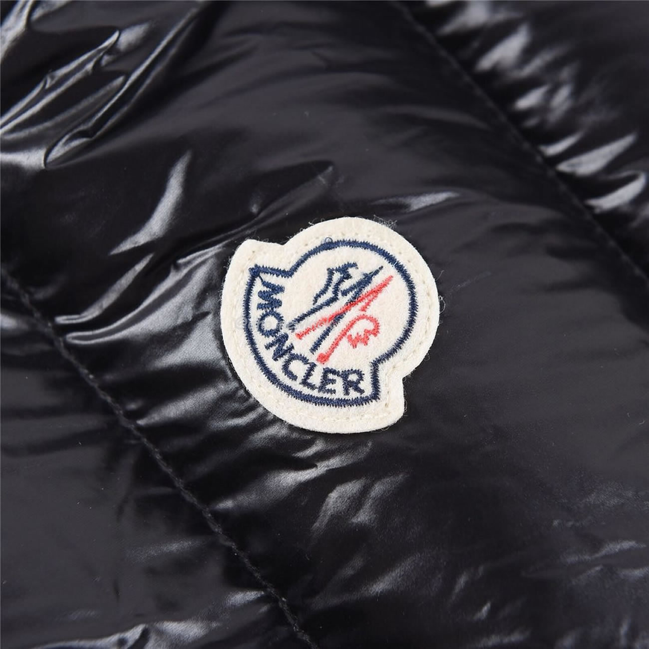 Moncler Tibb Down Gilet Black (3) - www.newkick.vip Moncler Tibb Down Gilet Black (3) - www.newkick.vip
