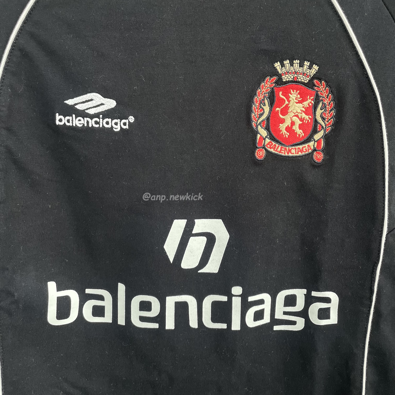 Balenciaga Black Soccer Long Sleeve Jersey T Shirt (13) - www.newkick.vip Balenciaga Black Soccer Long Sleeve Jersey T Shirt (13) - www.newkick.vip
