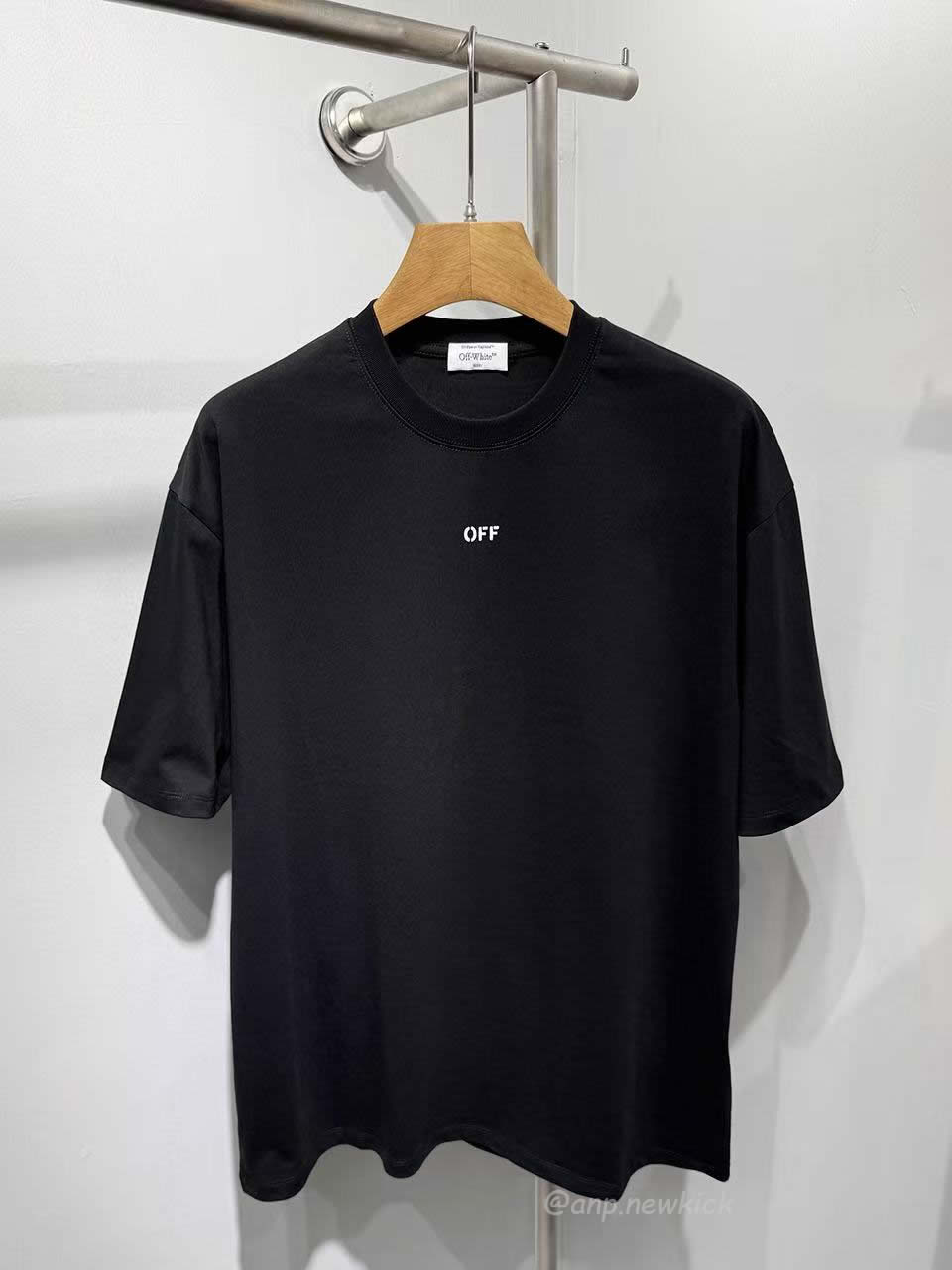 Off White Script Arrow Embroidered Black T Shirt (4) - www.newkick.vip Off White Script Arrow Embroidered Black T Shirt (4) - www.newkick.vip