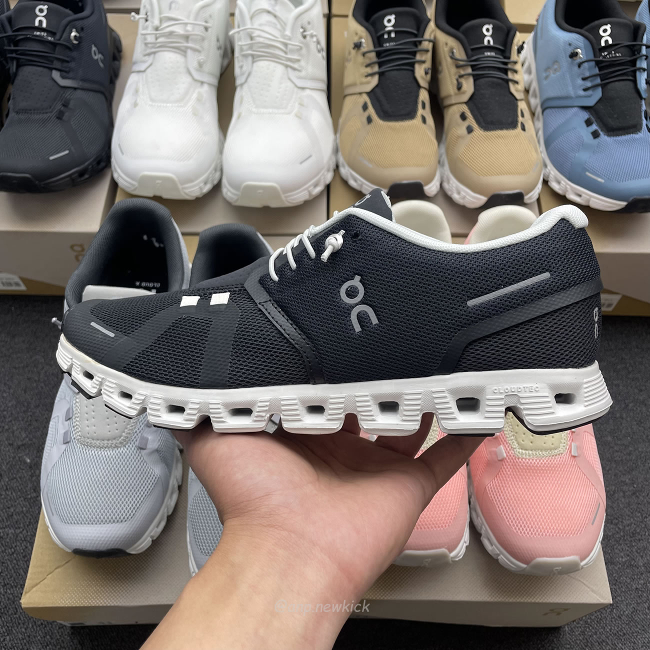 On Running Cloud 5 Glacier Grey White Rose Shell All Black Pearl White Chai Magnet Stellar Eclipse White (7) - www.newkick.vip On Running Cloud 5 Glacier Grey White Rose Shell All Black Pearl White Chai Magnet Stellar Eclipse White (7) - www.newkick.vip