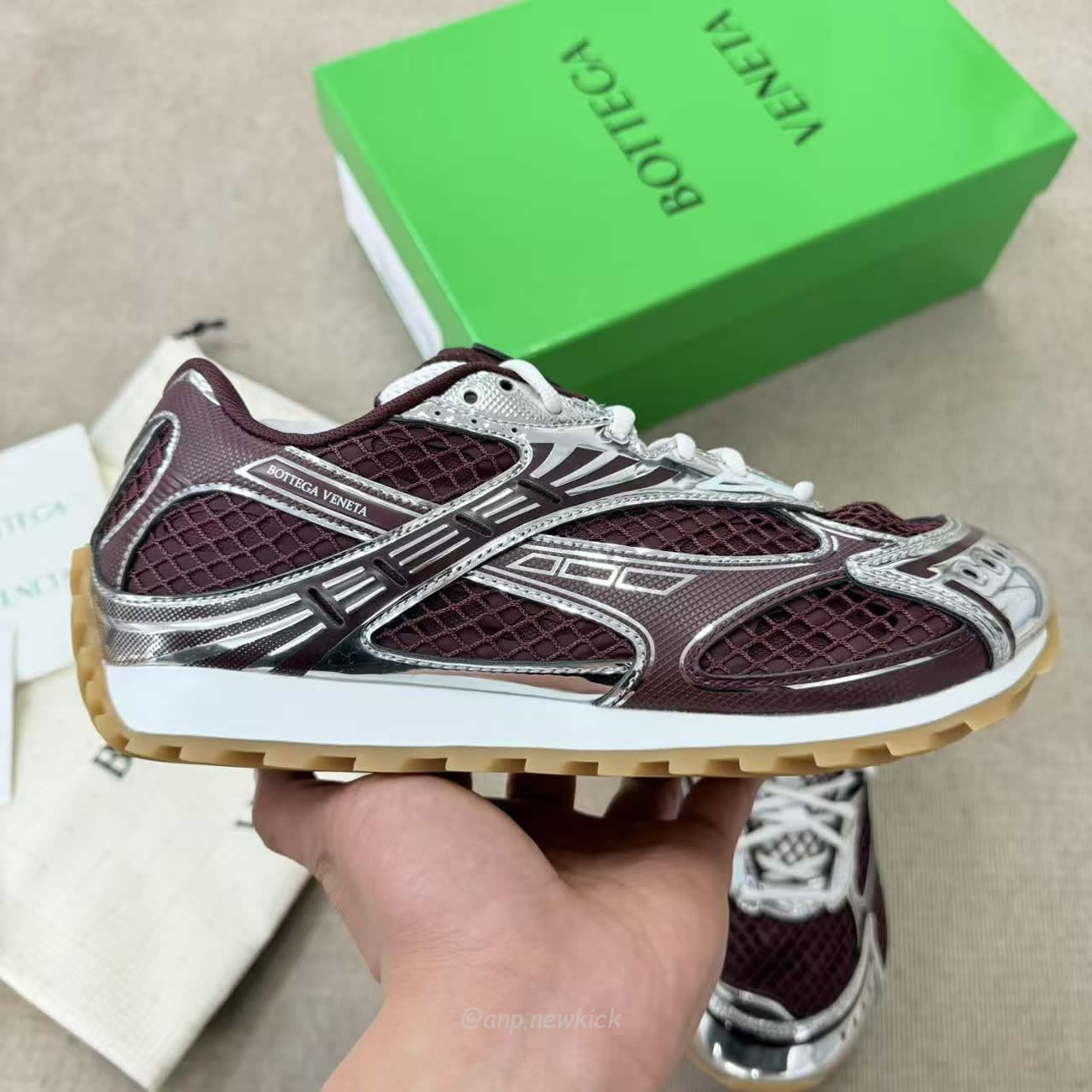 Bottega Veneta Orbit Barolo Silver Low Top Sneakers (2) - www.newkick.vip Bottega Veneta Orbit Barolo Silver Low Top Sneakers (2) - www.newkick.vip