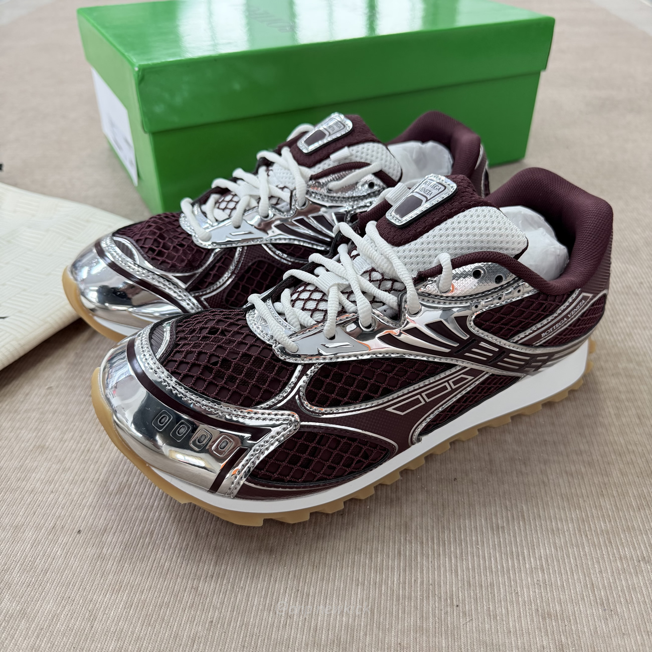 Bottega Veneta Orbit Barolo Silver Low Top Sneakers (5) - www.newkick.vip Bottega Veneta Orbit Barolo Silver Low Top Sneakers (5) - www.newkick.vip