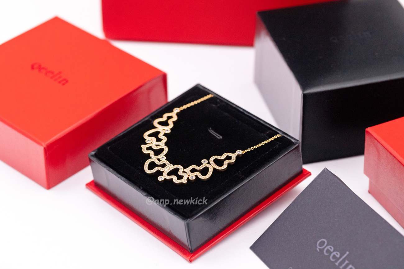 Qeelin V Gourd Necklace (5) - www.newkick.vip Qeelin V Gourd Necklace (5) - www.newkick.vip
