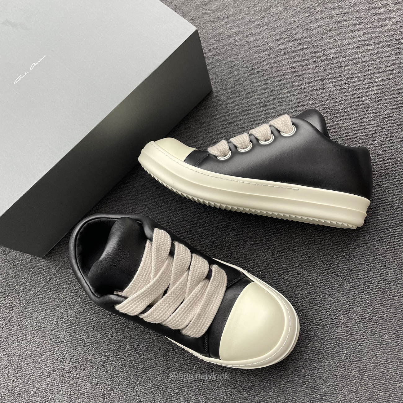 Rick Owens Jumbo Lace Padded Sneaks Low Black Acid Milk Ru02c7893 (2) - www.newkick.vip