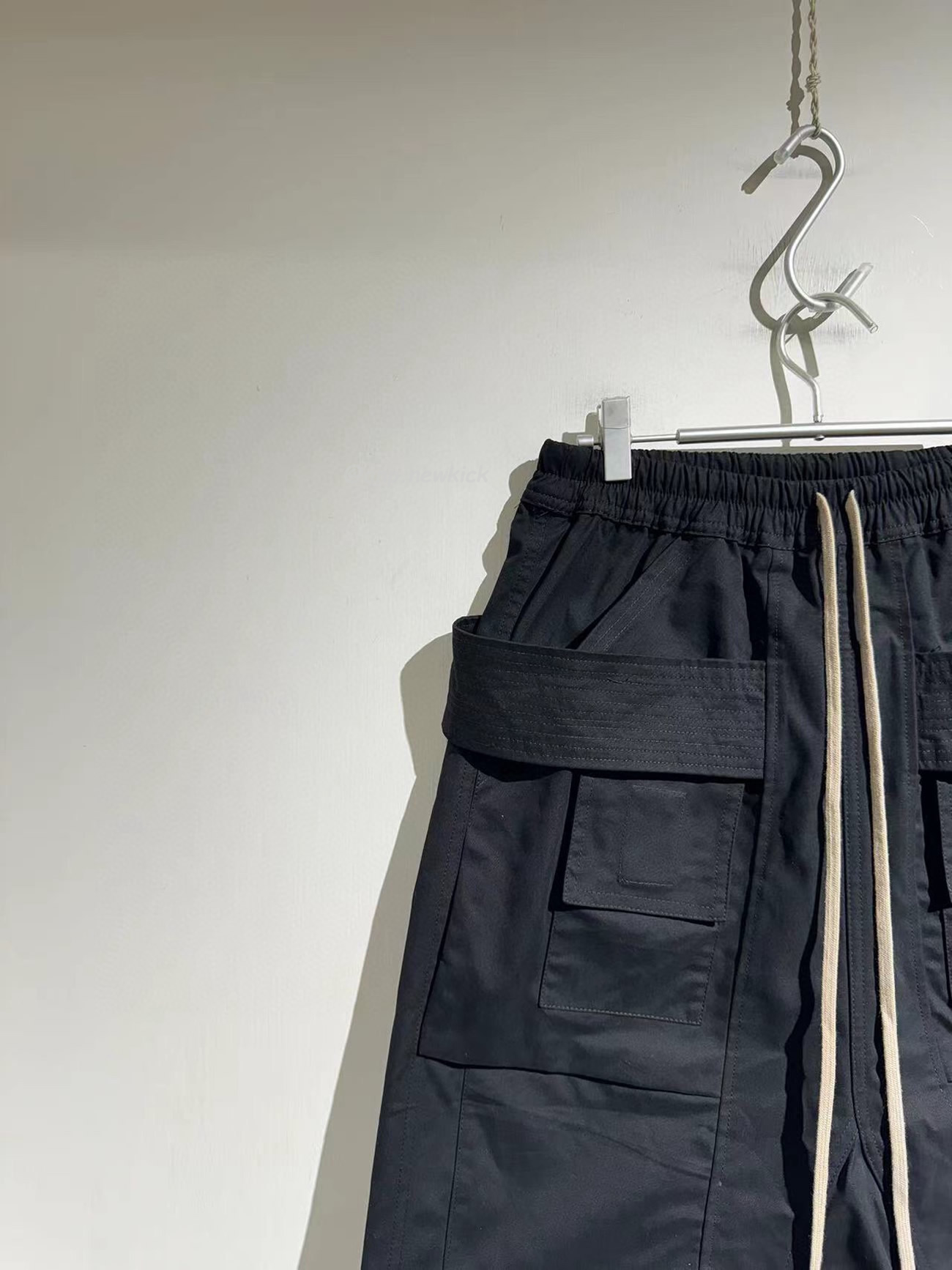 Rick Owens Drkshdw Creatch Cargo Cropped Drawstring Pants (7) - www.newkick.vip Rick Owens Drkshdw Creatch Cargo Cropped Drawstring Pants (7) - www.newkick.vip
