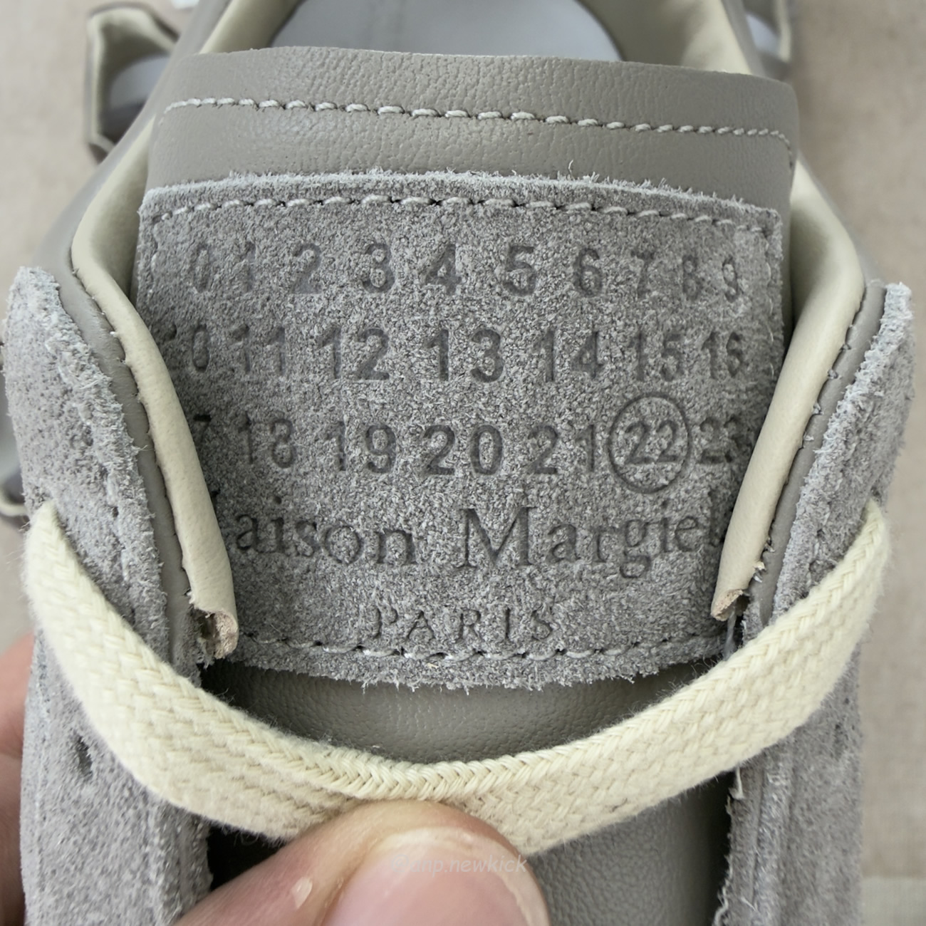 Maison Margiela Replica Ghost Grey Dark Brown S57ws0236 P1895 T8147 (14) - www.newkick.vip Maison Margiela Replica Ghost Grey Dark Brown S57ws0236 P1895 T8147 (14) - www.newkick.vip