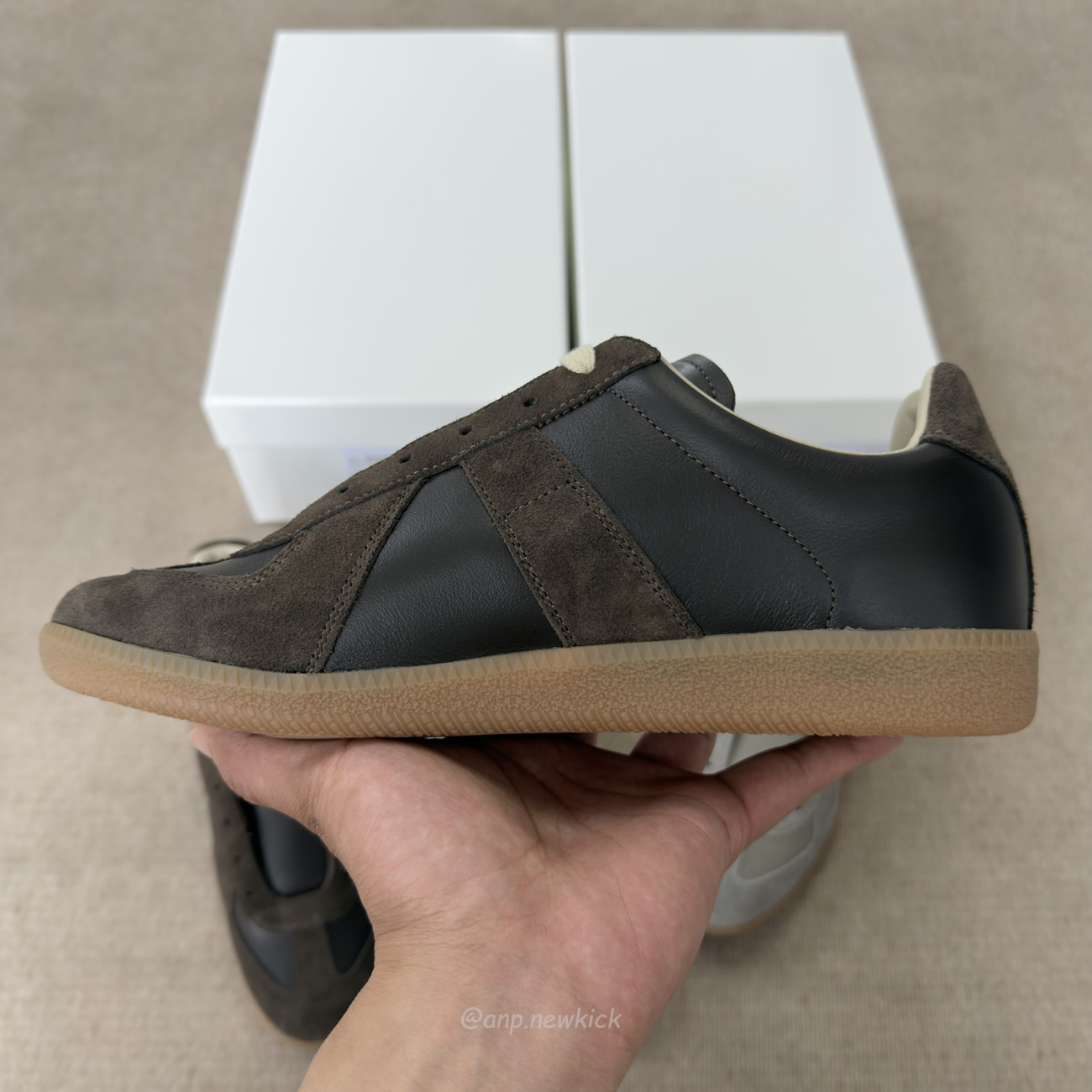 Maison Margiela Replica Ghost Grey Dark Brown S57ws0236 P1895 T8147 (5) - www.newkick.vip Maison Margiela Replica Ghost Grey Dark Brown S57ws0236 P1895 T8147 (5) - www.newkick.vip