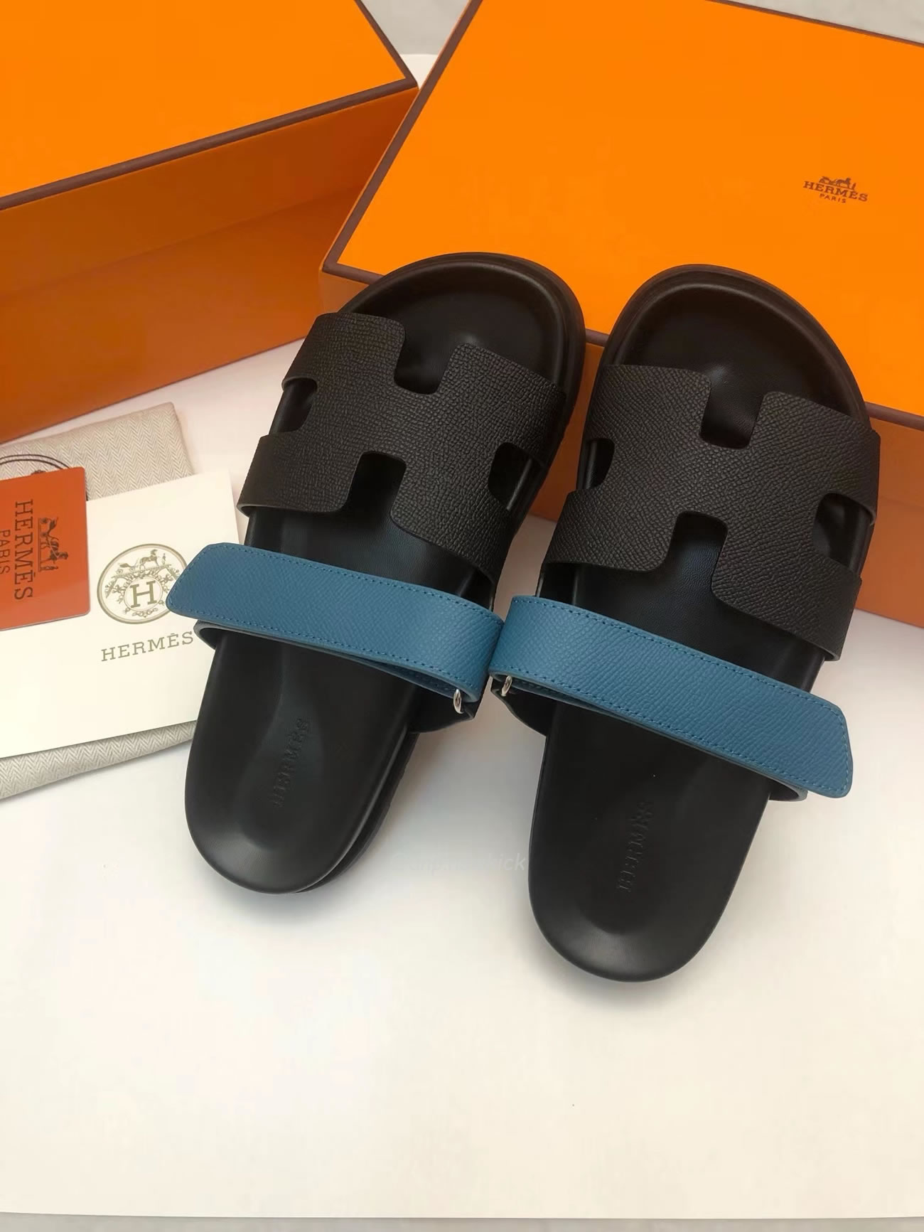 Hermes Chypre Sandal Noir Bleu Celeste (3) - www.newkick.vip Hermes Chypre Sandal Noir Bleu Celeste (3) - www.newkick.vip