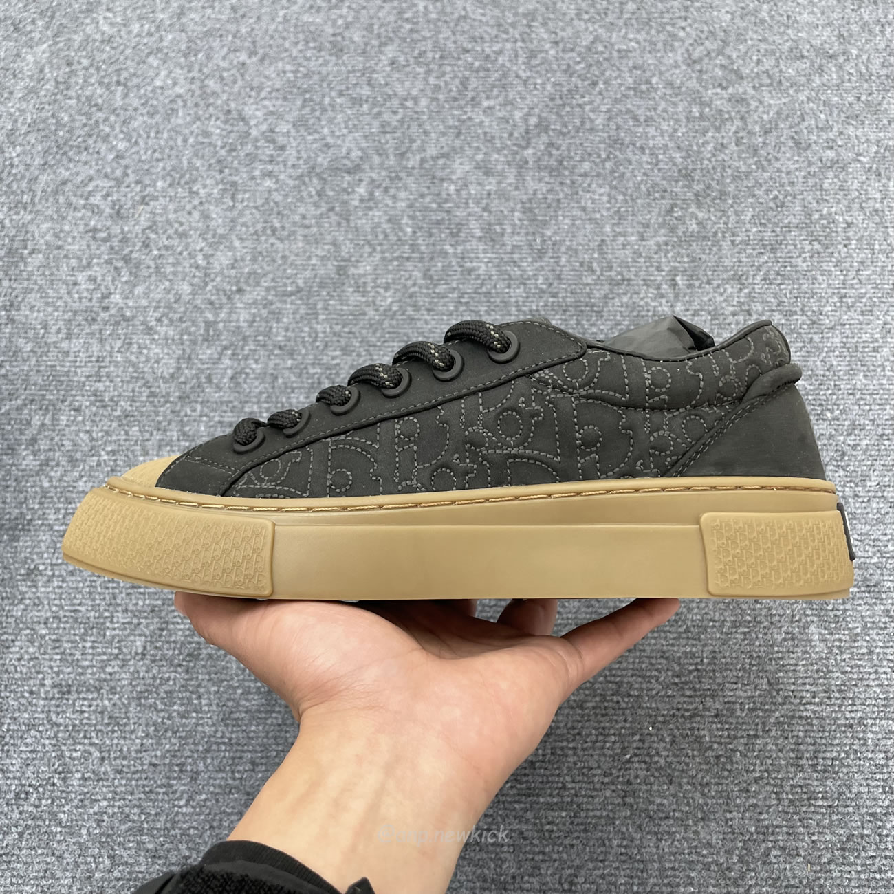 Dior X Stone Island B33 2024 Sneaker (12) - www.newkick.vip