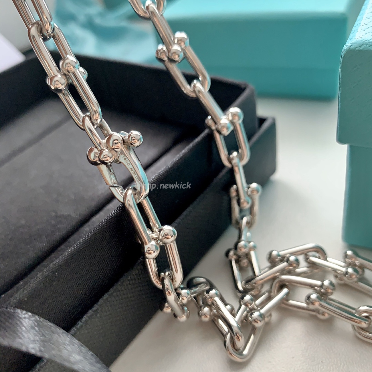 Tiffany Hardwear Gold Coarse Gradient Buckle Chain Necklace (2) - www.newkick.vip