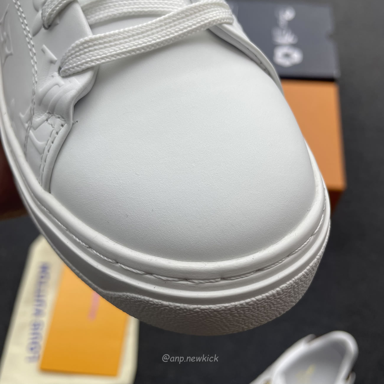 Louis Vuitton Time Out Debossed Monogram Leather White (2) - www.newkick.vip Louis Vuitton Time Out Debossed Monogram Leather White (2) - www.newkick.vip