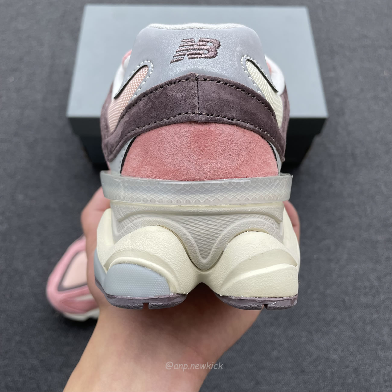 New Balance 9060 Cherry Blossom U9060tru (5) - www.newkick.vip New Balance 9060 Cherry Blossom U9060tru (5) - www.newkick.vip