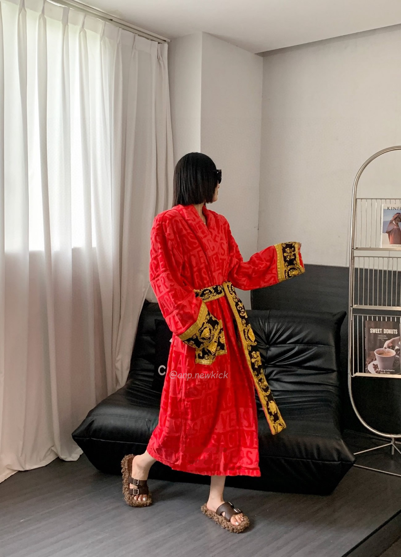 Versace Baroque Logo Jacquard Cotton Bathrobe (11) - www.newkick.vip Versace Baroque Logo Jacquard Cotton Bathrobe (11) - www.newkick.vip
