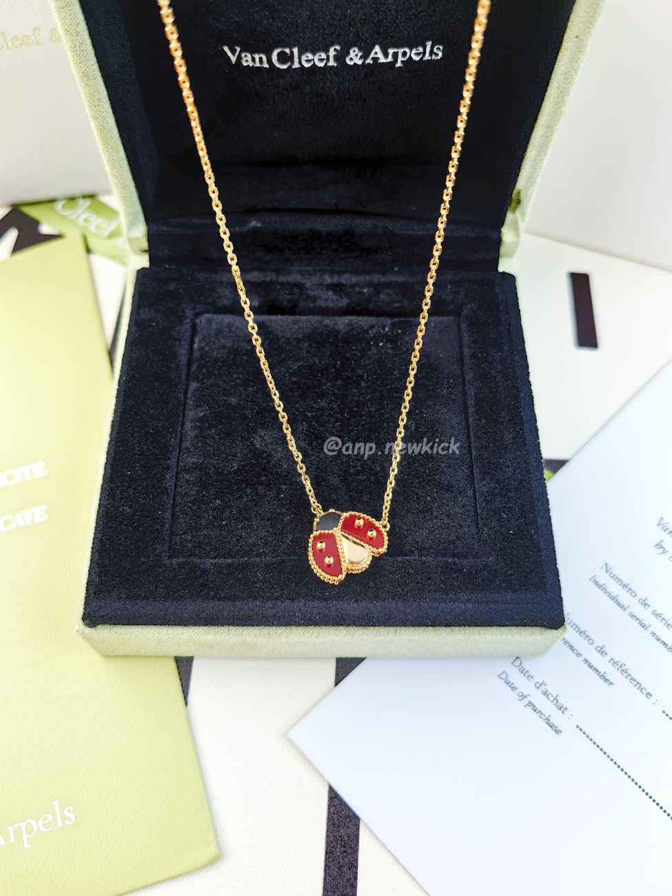Van Cleef Arpels Full Diamond Clover Necklace (17) - www.newkick.vip Van Cleef Arpels Full Diamond Clover Necklace (17) - www.newkick.vip