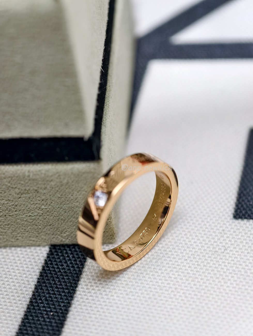 Vintage Alhambra Ring (10) - www.newkick.vip Vintage Alhambra Ring (10) - www.newkick.vip
