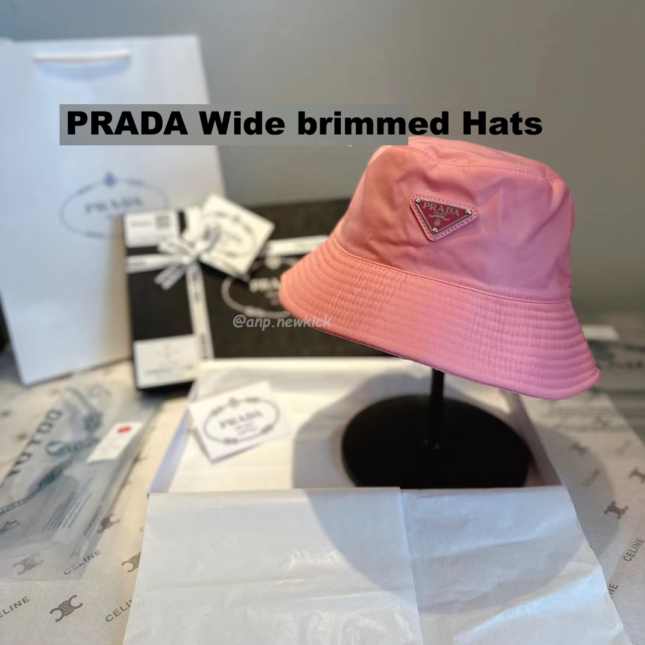 Prada Wide Brimmed Hats (7) - www.newkick.vip Prada Wide Brimmed Hats (7) - www.newkick.vip