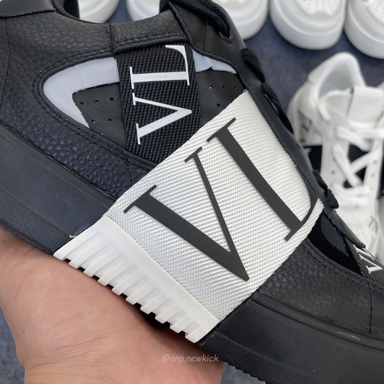 Valentino Garavani Vl7n Sneaker Low Top White Black Grey Red Blue Ys0c58wrq 24p (8) - www.newkick.vip