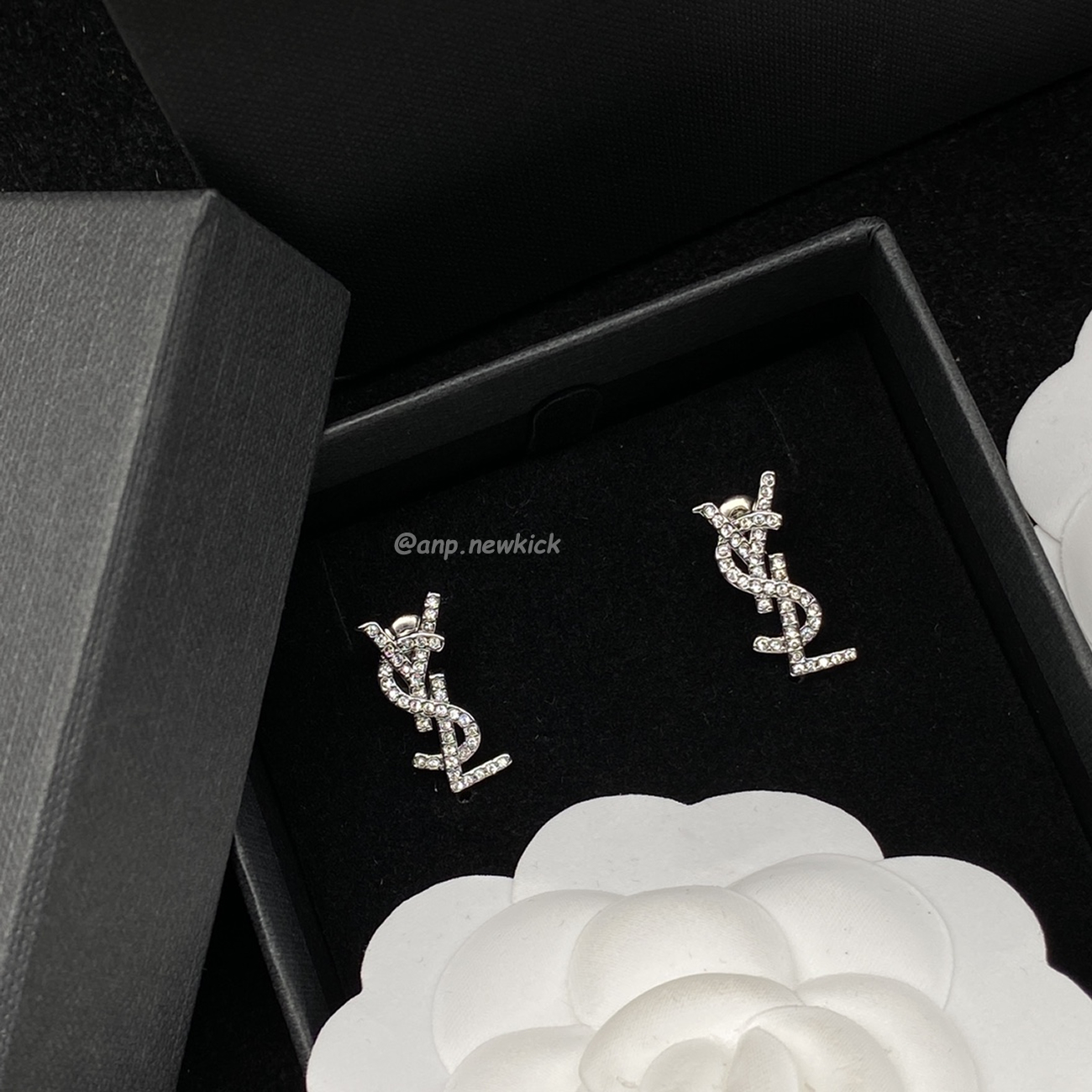 Saint Laurent Ysl Earrings 2 (7) - www.newkick.vip Saint Laurent Ysl Earrings 2 (7) - www.newkick.vip