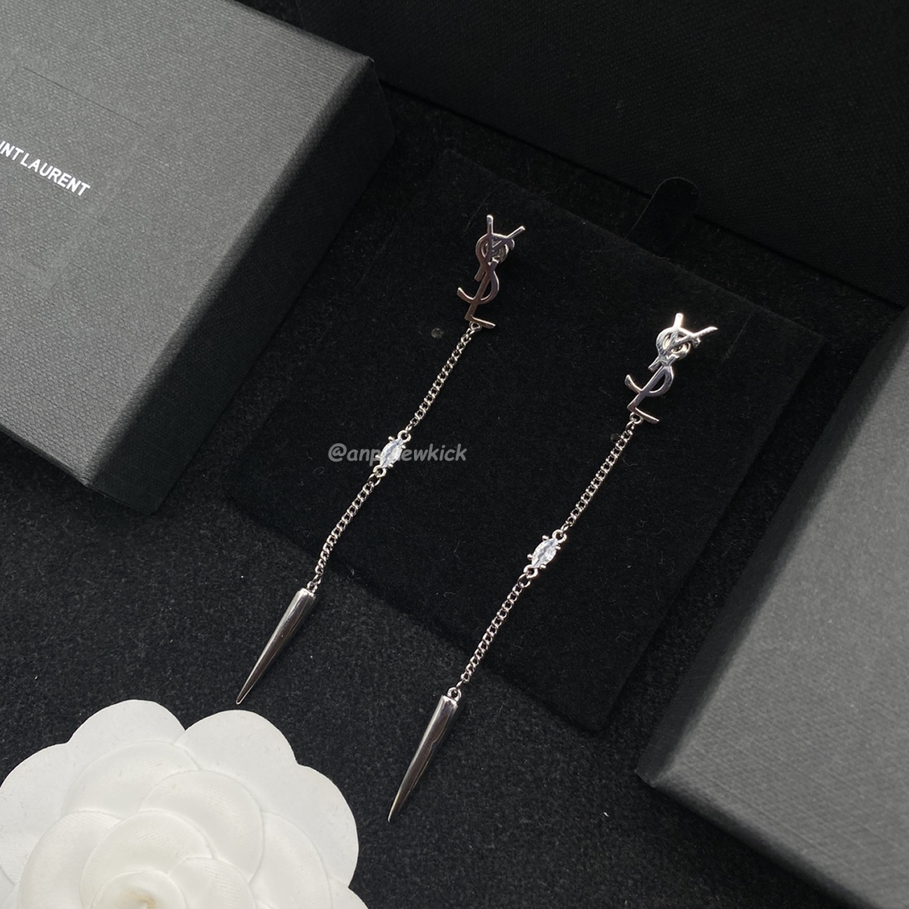 Saint Laurent Ysl Earrings 3 (4) - www.newkick.vip Saint Laurent Ysl Earrings 3 (4) - www.newkick.vip