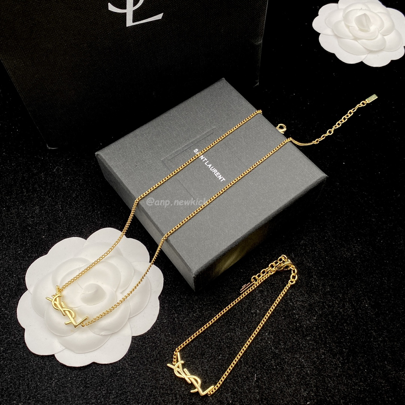Saint Laurent Necklace Bracelet Suit (2) - www.newkick.vip Saint Laurent Necklace Bracelet Suit (2) - www.newkick.vip