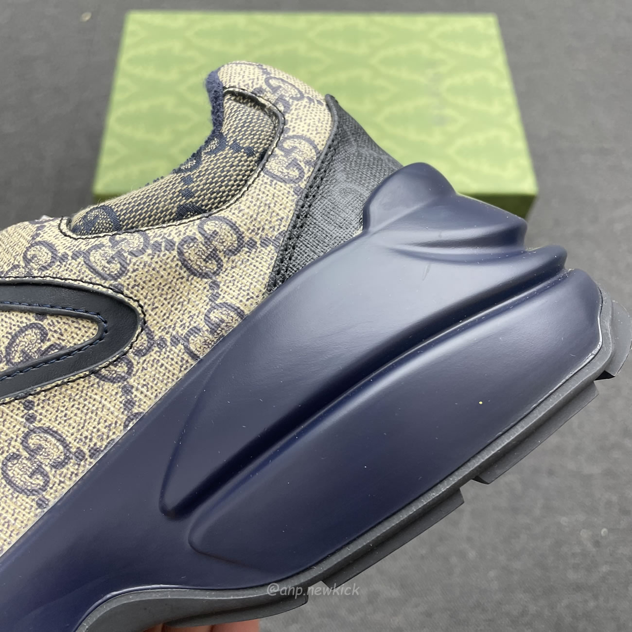Gucci Blue Rhyton Gg Print Leather And Canvas Sneakers (5) - www.newkick.vip