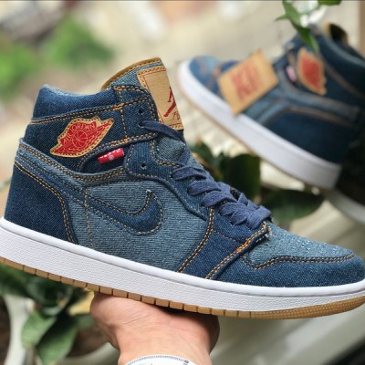 Levis x Air Jordan 1 AJ1 AO2571-401