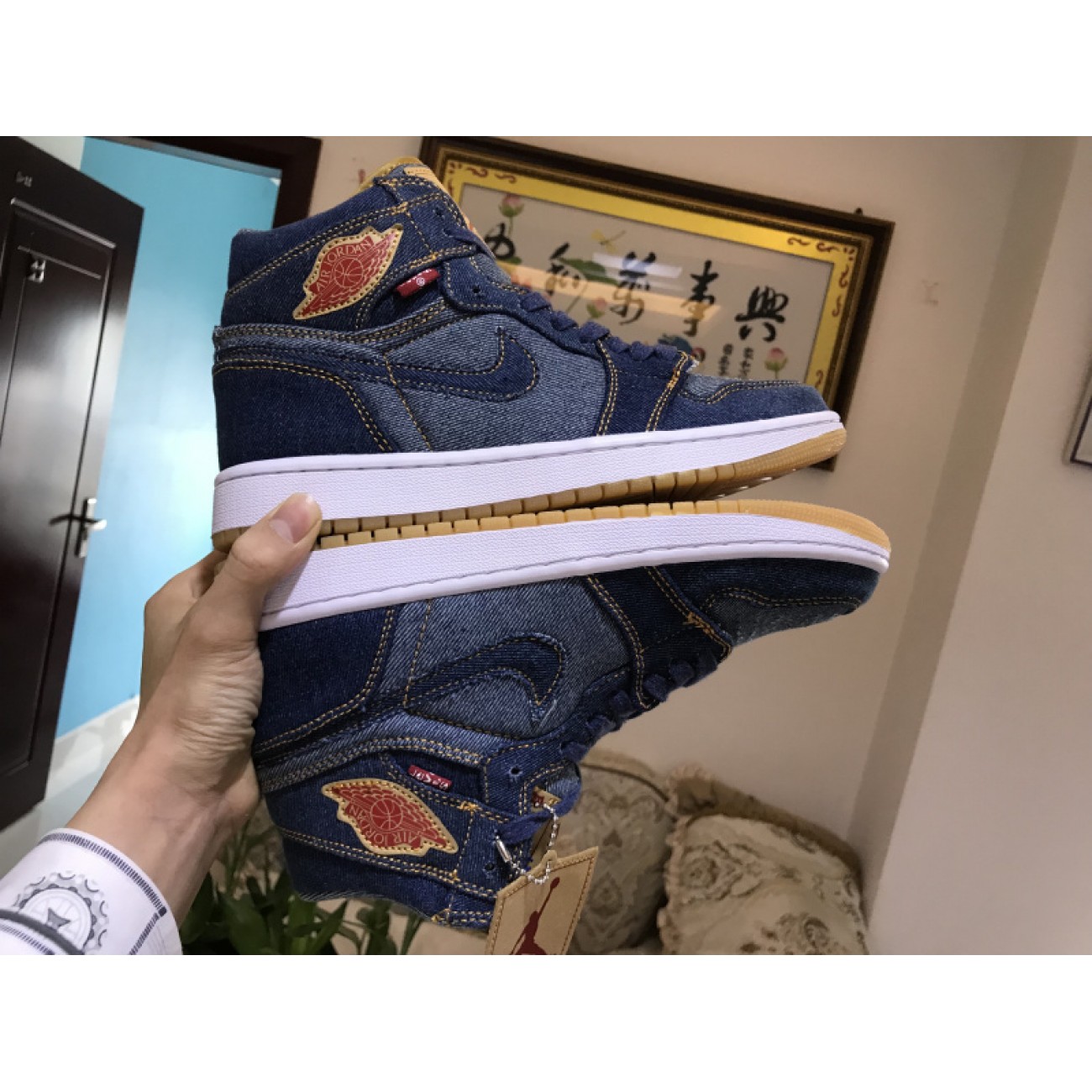Levis x Air Jordan 1 AJ1 AO2571-401