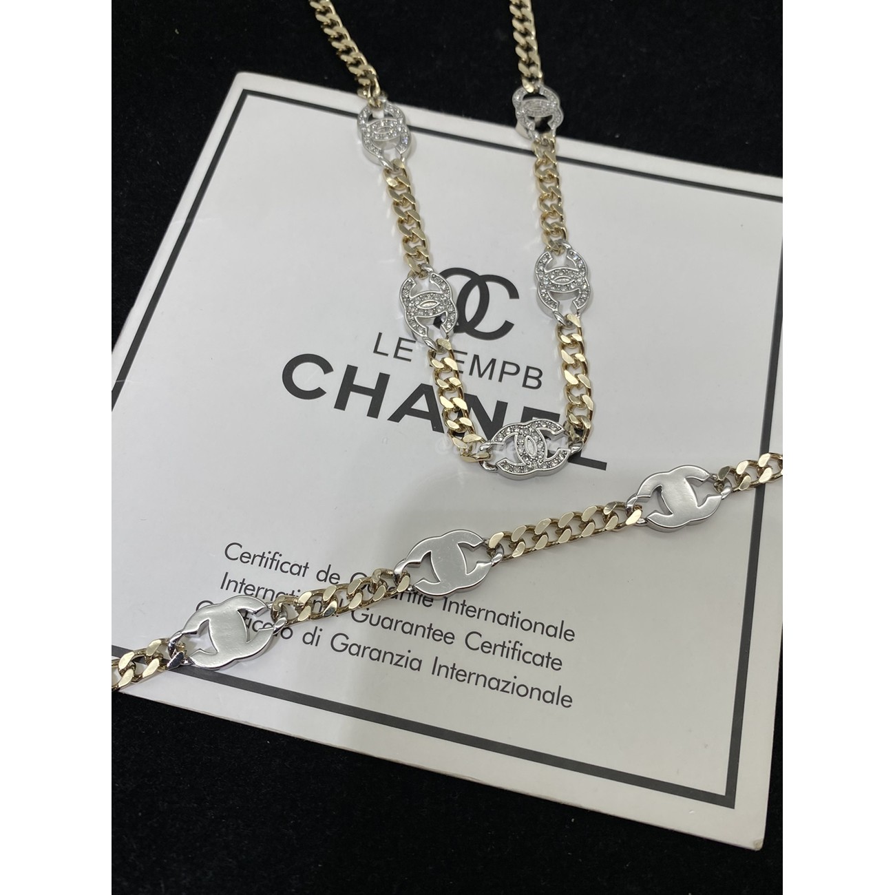 CHANEL Pre-Owned  CC Diamond pendant necklace