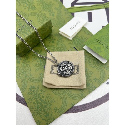 GUCCI Silver GG LOGO NECKLACE