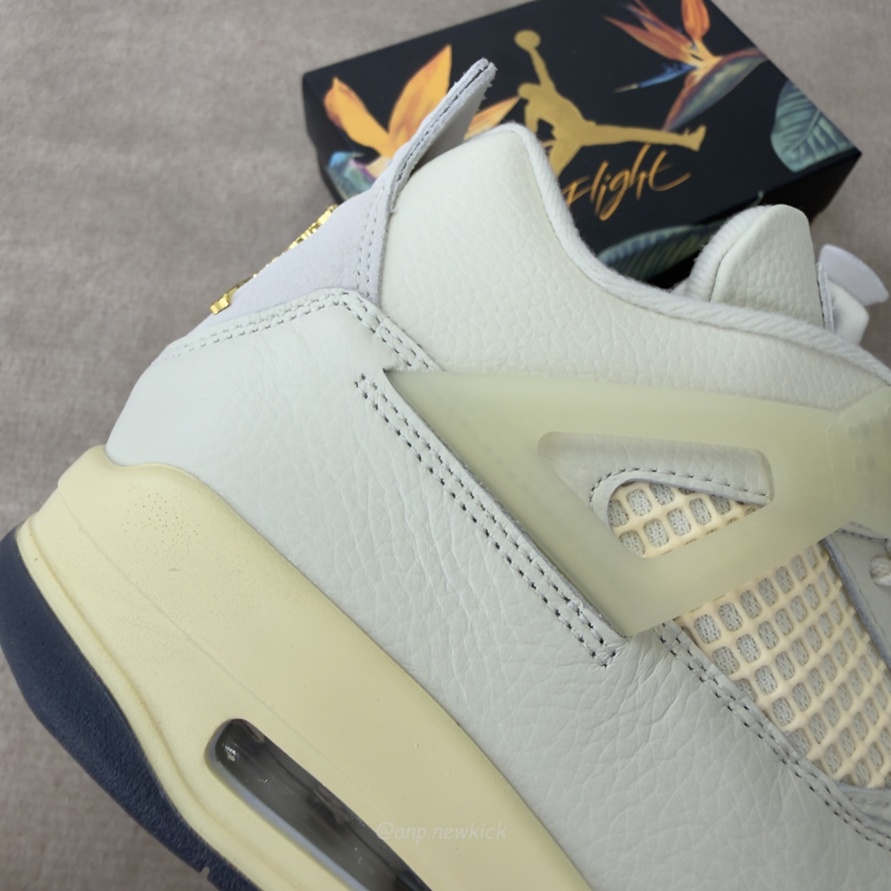 Air Jordan 4 Retro Birds of Paradise (Women's) HV0823-101
