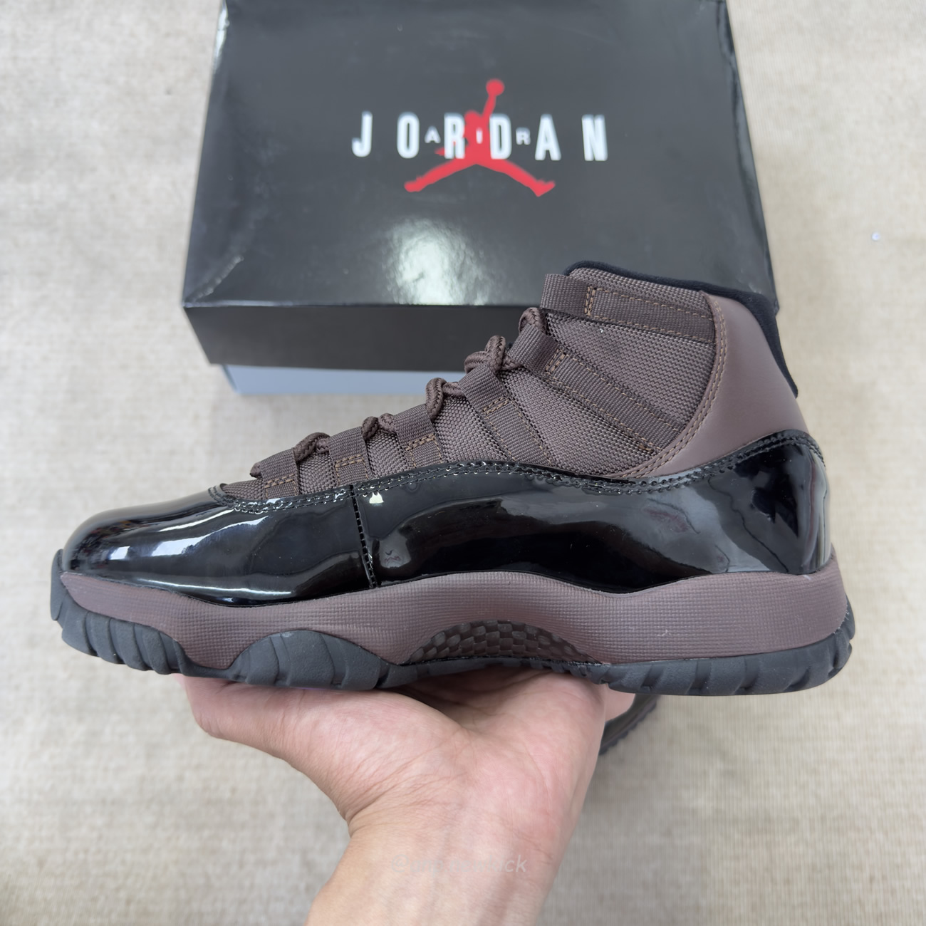 Air Jordan 11 Retro Black Chocolate CT8012-200