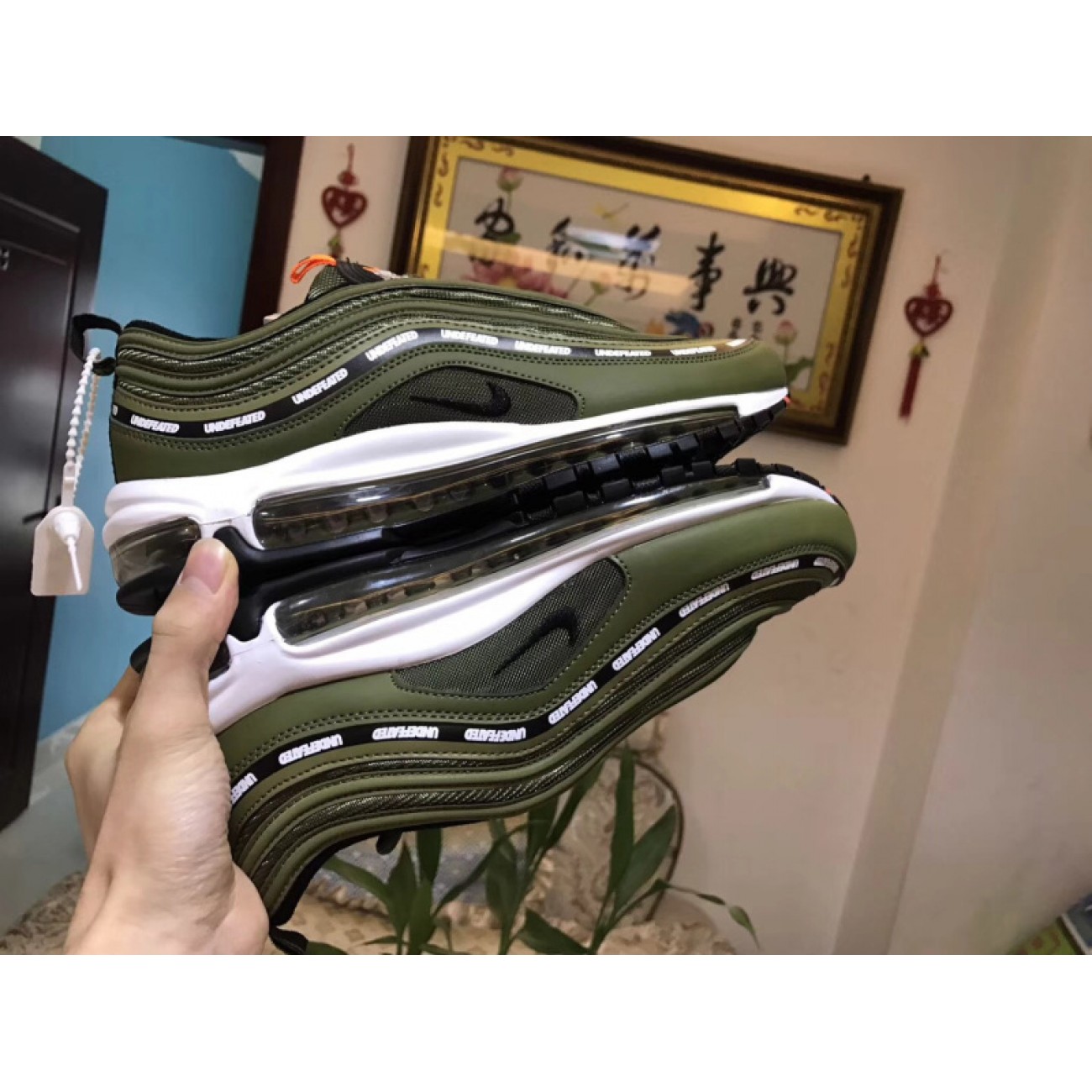 Nike Air Max 97 x Undefeated Green Bullet AJ1986-300