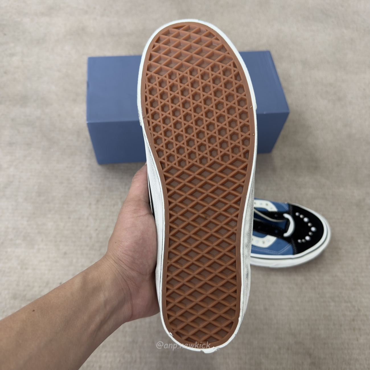 Vans Old Skool 36 Pearlised Studded Sneakers Vn000e8vhle1 (10) - www.newkick.vip Vans Old Skool 36 Pearlised Studded Sneakers Vn000e8vhle1 (10) - www.newkick.vip