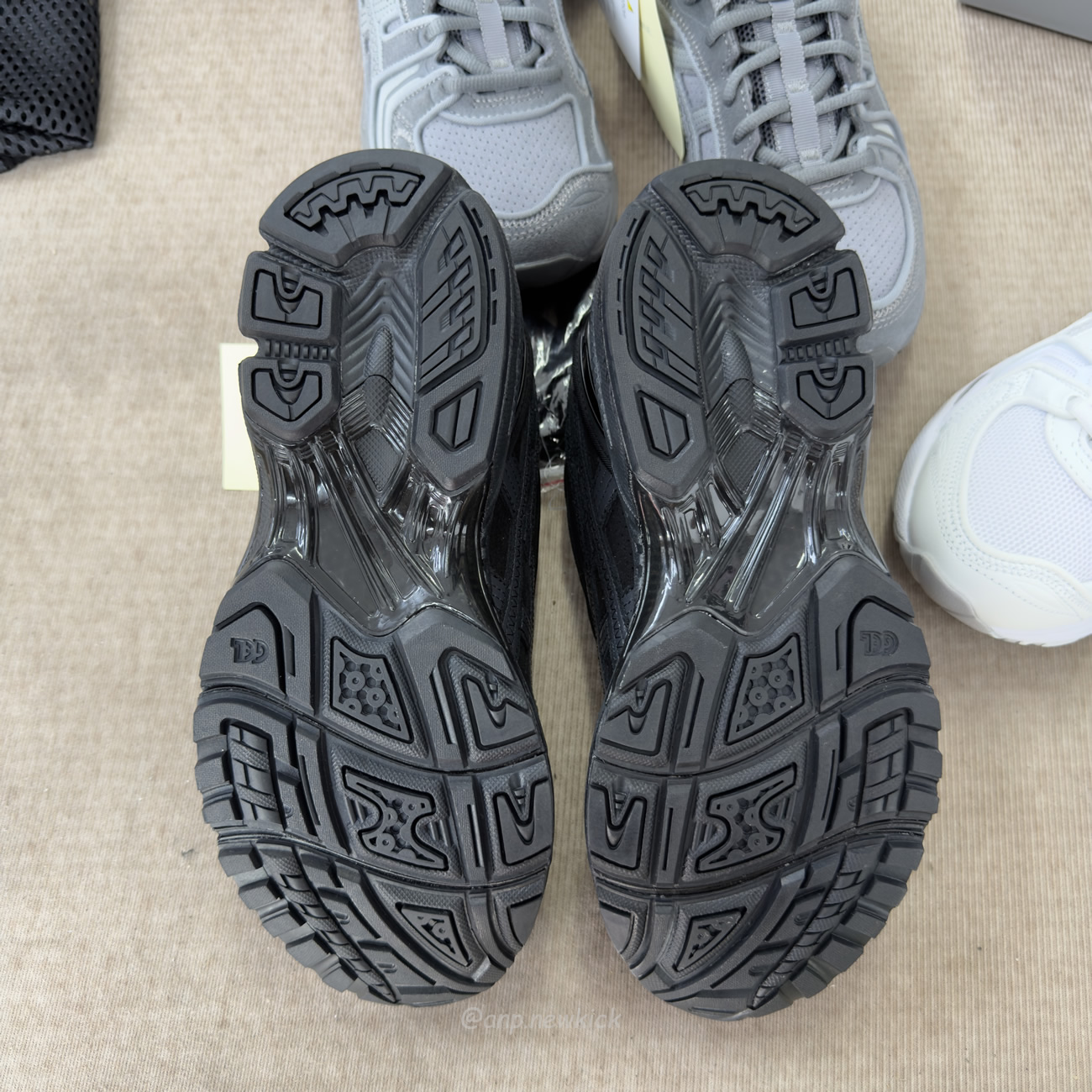 Asics Gel Kayano 14 Thom Browne Grey Mens Wear 1203b110 020 (2) - www.newkick.vip