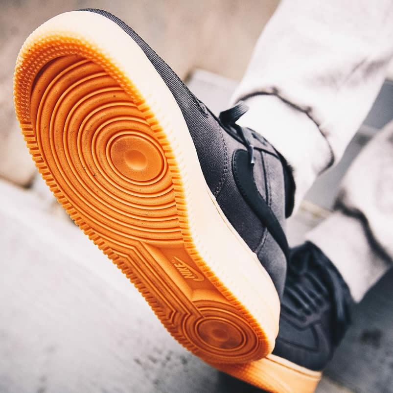 Air Force 1 07 Lv8 Style Black Gum Shoes On Feet Aq0117 002 (2) - www.newkick.vip
