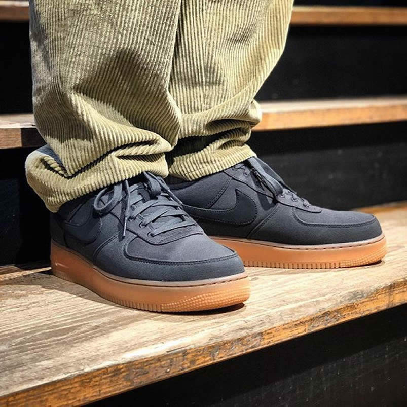 Air Force 1 07 Lv8 Style Black Gum Shoes On Feet Aq0117 002 (3) - www.newkick.vip